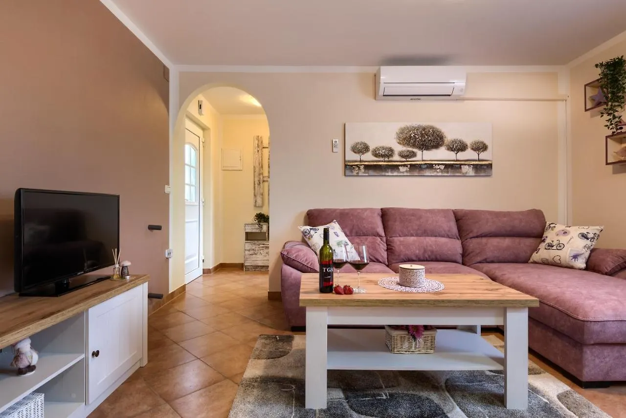 Apartmani Plavi Val