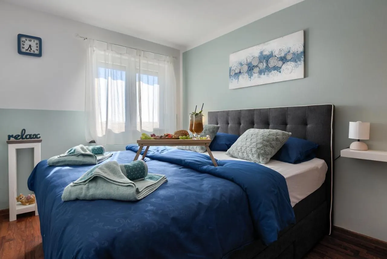 Apartmani Plavi Val